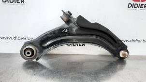 Used Front wishbone, right Renault Clio IV Estate/Grandtour (7R) 0.9 Energy TCE 90 12V Price € 54,45 Inclusive VAT offered by Autohandel Didier
