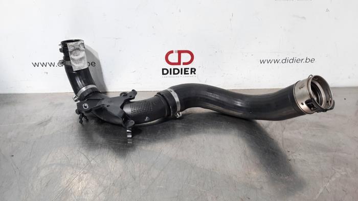 Gebrauchte Intercooler Schlauch Renault Clio IV Estate/Grandtour (7R) 0.9 Energy TCE 90 12V Preis € 30,25 Mit Mehrwertsteuer angeboten von Autohandel Didier