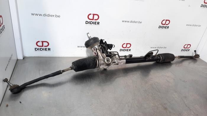 Steering box from a Dacia Duster (HS) 1.5 dCi 4x4 2017