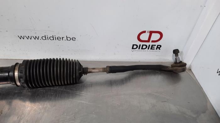 Lenkgetriebe van een Dacia Duster (HS) 1.5 dCi 4x4 2017