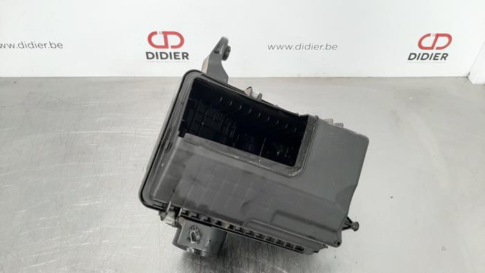 Begagnade Luftfilterhus Nissan Qashqai (J11) 1.5 dCi DPF Pris € 102,85 Inklusive moms erbjuds av Autohandel Didier