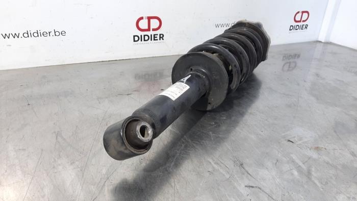Rear shock absorber, left from a BMW X3 (G01) sDrive 18d 2.0 TwinPower Turbo 16V 2018