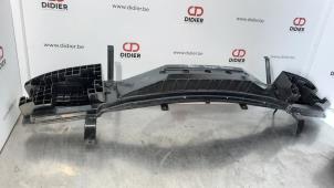 Used Rear bumper frame Hyundai iX20 (JC) 1.6i 16V Price € 127,05 Inclusive VAT offered by Autohandel Didier