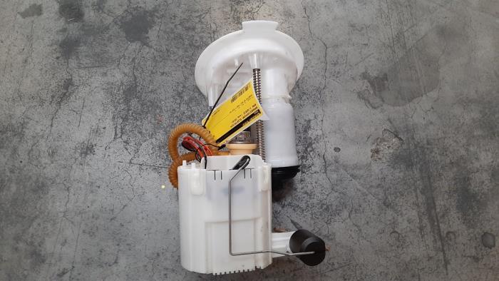 Gebrauchte Kraftstoffpumpe Elektrisch BMW 1 serie (F20) 116i 1.5 12V Preis € 48,40 Mit Mehrwertsteuer angeboten von Autohandel Didier