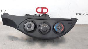 Used Air conditioning control panel Toyota Yaris III (P13) 1.0 12V VVT-i Price € 96,80 Inclusive VAT offered by Autohandel Didier