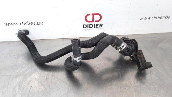 Begagnade Extra vattenpump Lexus RC 300h 2.5 V6 24V Pris € 54,45 Inklusive moms erbjuds av Autohandel Didier