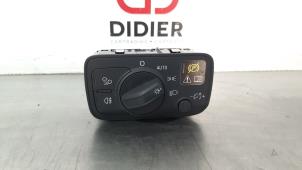 Usados Interruptor faro lhv Audi Q2 (GAB/GAG) 1.6 30 TDI 16V Precio € 36,30 IVA incluido ofrecido por Autohandel Didier