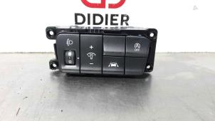 Usagé Commutateur phare hauteur réglable Kia Sportage (QL) 1.6 CRDi 16V 136 Prix € 66,55 Prix TTC proposé par Autohandel Didier