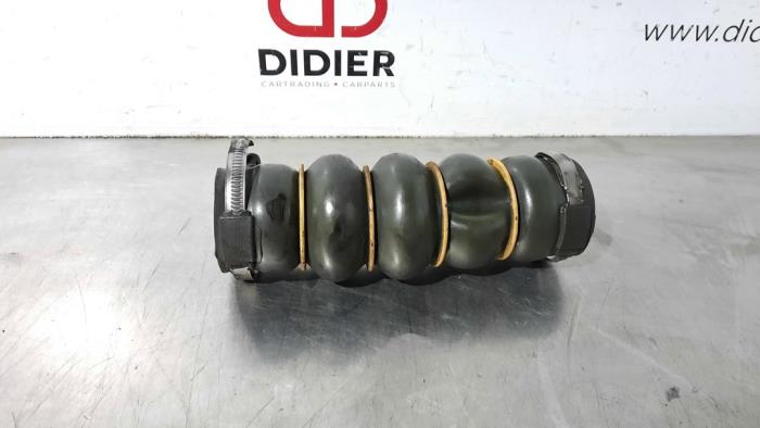 Gebrauchte Intercooler Schlauch Peugeot 3008 I (0U/HU) 1.6 HDiF 16V Preis € 18,15 Mit Mehrwertsteuer angeboten von Autohandel Didier