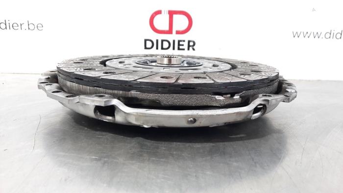 Clutch kit (complete) from a Volkswagen Tiguan (AD1) 2.0 TDI 16V BlueMotion Technology SCR 2019
