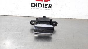 Used Parking brake switch Citroen C4 Grand Picasso (3A) 1.6 HDiF, Blue HDi 115 Price € 36,30 Inclusive VAT offered by Autohandel Didier