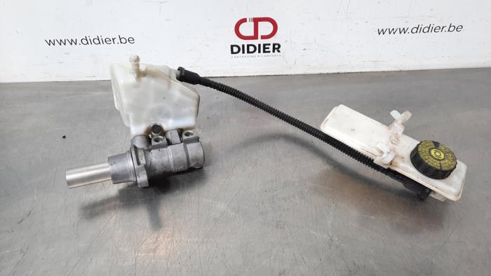 Master cylinder from a Citroën C4 Grand Picasso (3A) 1.6 HDiF, Blue HDi 115 2014