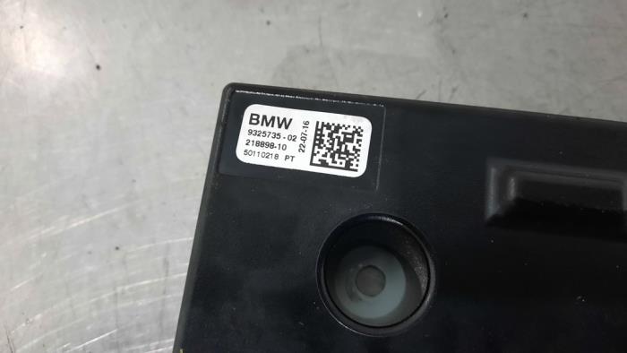 Antenne amplificateur d'un BMW X1 (F48) sDrive 18d 2.0 16V 2016