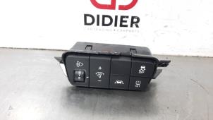 Used AIH headlight switch Kia Rio IV (YB) 1.0i T-GDi 100 12V Price € 42,35 Inclusive VAT offered by Autohandel Didier