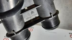 Intercooler Rohr van een Citroën Jumpy 1.6 Blue HDi 115 2019
