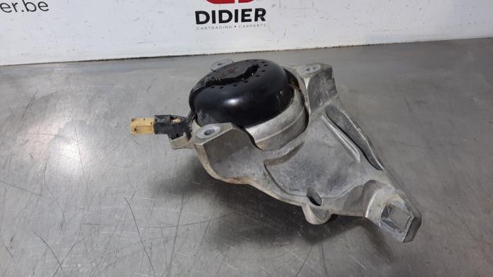 Used Engine mount Audi Q7 (4MB/4MG) 3.0 TDI V6 24V e-tron plug-in hybrid Price € 60,50 Inclusive VAT offered by Autohandel Didier