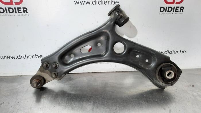 Front wishbone, left from a Fiat 500X (334) 1.0 FireFly Turbo 120 12V 2018