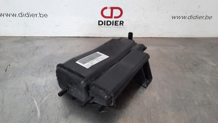 Begagnade Kolfilter Fiat 500X (334) 1.0 FireFly Turbo 120 12V Pris € 60,50 Inklusive moms erbjuds av Autohandel Didier
