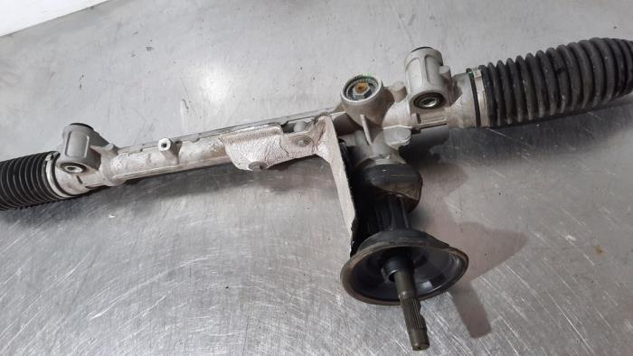 Steering box from a Fiat 500X (334) 1.0 FireFly Turbo 120 12V 2018
