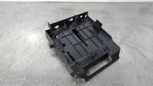 Used Battery box BMW X6 (F16) M Turbo 4.4i V8 32V Price € 24,20 Inclusive VAT offered by Autohandel Didier