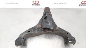 Used Front wishbone, right Volkswagen Crafter 2.0 TDI 16V Price € 96,80 Inclusive VAT offered by Autohandel Didier
