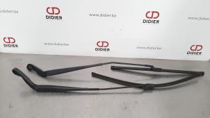 Used Front wiper arm Citroen Jumper (U9) 2.2 HDi 150 Price € 42,35 Inclusive VAT offered by Autohandel Didier