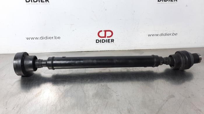 4x4 front intermediate driveshaft from a Land Rover Range Rover IV (LG) 3.0 SDV6 24V 2019