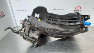 Usagé Réservoir Adblue Volkswagen Touareg 3.0 TDI 286 V6 24V Prix € 707,85 Prix TTC proposé par Autohandel Didier