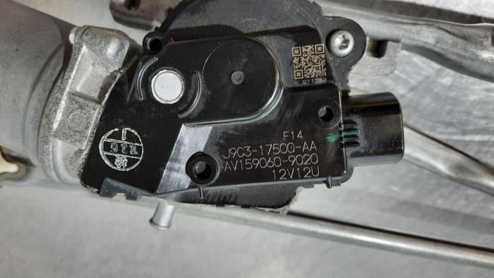 Wiper motor + mechanism from a Jaguar E-Pace 2.0 D 150 16V AWD 2019