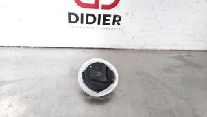 Used Airbag sensor Peugeot 208 II (UB/UH/UP) 1.2 Vti 12V PureTech 100 Price € 30,25 Inclusive VAT offered by Autohandel Didier