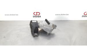 Used Engine mount Renault Clio IV (5R) 0.9 Energy TCE 90 12V Price € 24,20 Inclusive VAT offered by Autohandel Didier