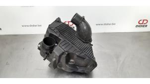 Used Air box Renault Clio IV (5R) 0.9 Energy TCE 90 12V Price € 66,55 Inclusive VAT offered by Autohandel Didier