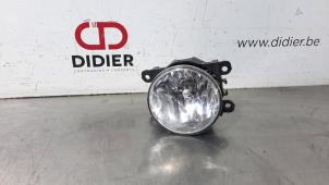 Used Fog light, front right Dacia Duster (SR) 1.6 16V Price € 36,30 Inclusive VAT offered by Autohandel Didier