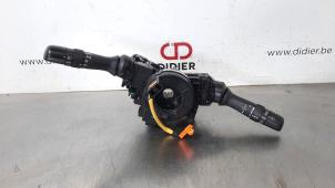 Used Steering column stalk Toyota Yaris III (P13) 1.0 12V VVT-i Price € 66,55 Inclusive VAT offered by Autohandel Didier
