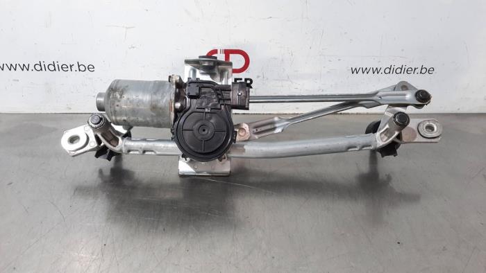 Wiper motor + mechanism from a Kia Sportage (QL) 1.6 CRDi 16V 136 2019