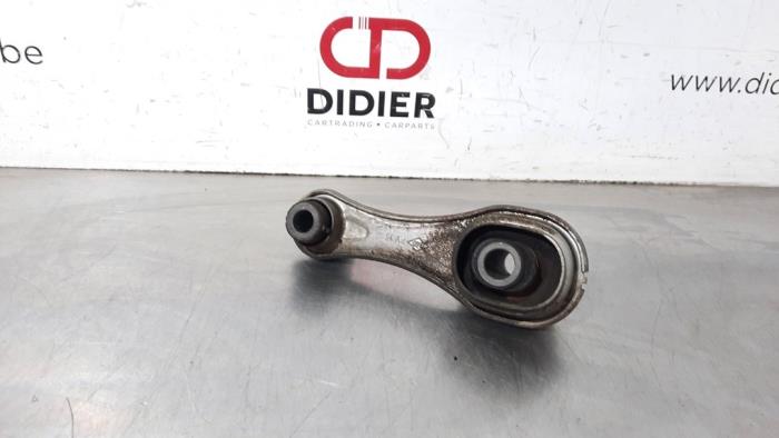 Used Engine mount Dacia Duster (HS) 1.5 dCi Price € 18,15 Inclusive VAT offered by Autohandel Didier