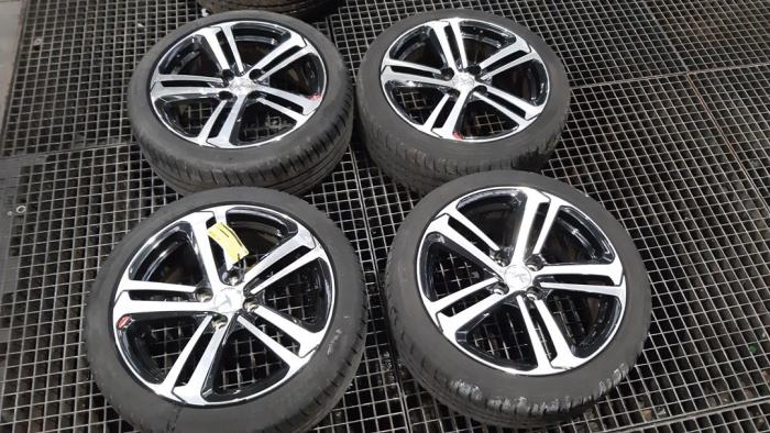 Set of wheels + tyres Peugeot 208 I 1.2 12V e-THP PureTech 110 ...