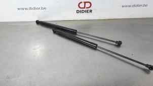 Used Set of tailgate gas struts Peugeot 208 II (UB/UH/UP) 1.2 Vti 12V PureTech 100 Price € 36,30 Inclusive VAT offered by Autohandel Didier