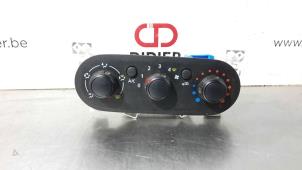 Used Air conditioning control panel Opel Vivaro 1.6 CDTi BiTurbo 145 Price € 66,55 Inclusive VAT offered by Autohandel Didier