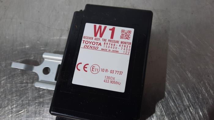 Reifendrucksensor van een Toyota Prius Plus (ZVW4) 1.8 16V 2015