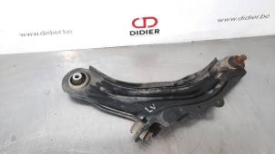 Used Front wishbone, left Renault Captur (2R) 0.9 Energy TCE 12V Price € 66,55 Inclusive VAT offered by Autohandel Didier