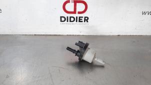 Used Vacuum valve Renault Captur (2R) 0.9 Energy TCE 12V Price € 18,15 Inclusive VAT offered by Autohandel Didier