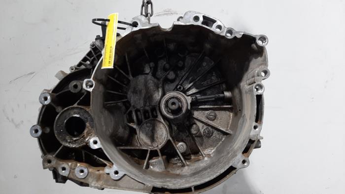 Used Gearbox Volvo V60 Cross Country I (FZ) 2.0 D3 16V Price € 532,40 Inclusive VAT offered by Autohandel Didier