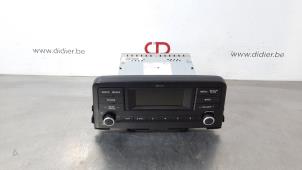 Gebrauchte Radio Kia Picanto (JA) 1.0 12V Preis € 127,05 Mit Mehrwertsteuer angeboten von Autohandel Didier