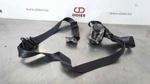 Used Front seatbelt, right Renault Captur (2R) 1.2 TCE 16V EDC Price € 66,55 Inclusive VAT offered by Autohandel Didier