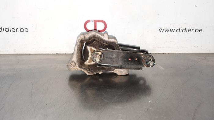 Used Engine mount Volvo V60 Cross Country I (FZ) 2.0 D3 16V Price € 12,10 Inclusive VAT offered by Autohandel Didier