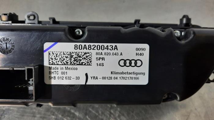 Klimabedienteil van een Audi Q5 (FYB/FYG) 2.0 TDI 16V 2017