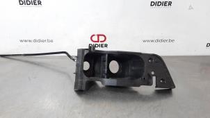 Usados Tapa de depósito Volkswagen Crafter (SY) 2.0 TDI Precio € 18,15 IVA incluido ofrecido por Autohandel Didier