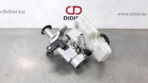 Używane Glówny cylinder hamulcowy Volkswagen Tiguan (AD1) 2.0 TDI 16V 4Motion Cena € 48,40 Z VAT oferowane przez Autohandel Didier