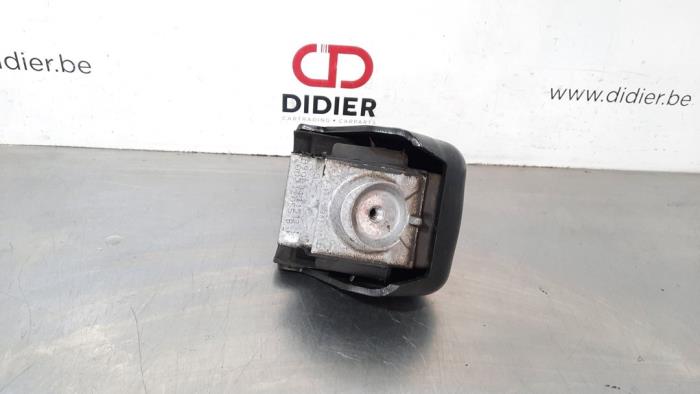 Used Engine mount Mercedes Sprinter 5t (907.6) 516 CDI 2.1 D RWD Price € 12,10 Inclusive VAT offered by Autohandel Didier